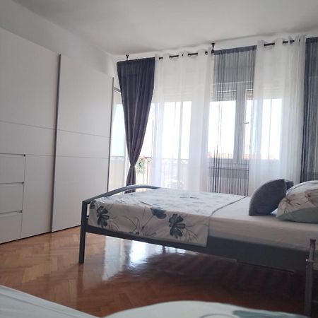 Apartment Marina โปดสตรานา ภายนอก รูปภาพ