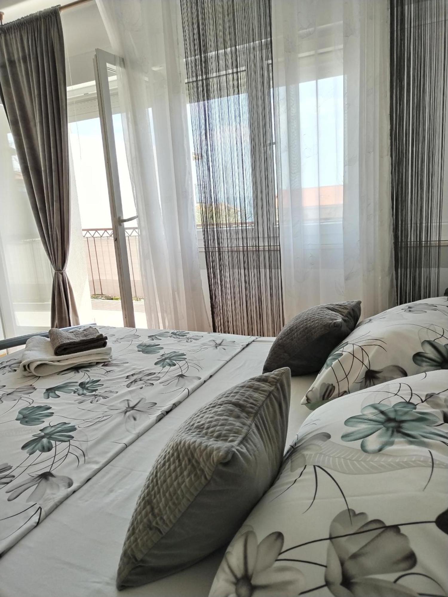 Apartment Marina โปดสตรานา ภายนอก รูปภาพ